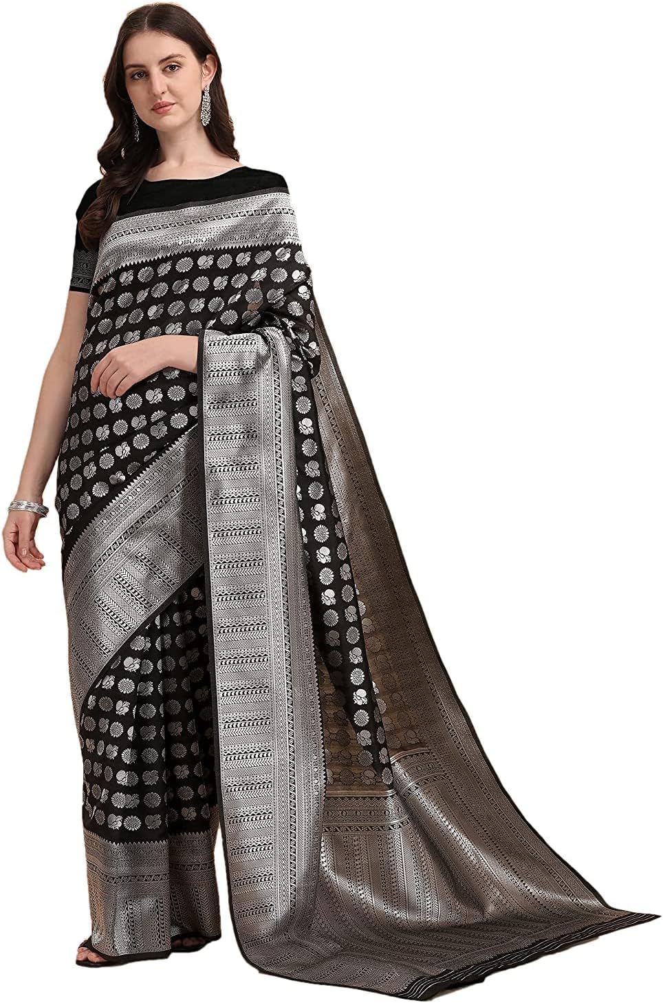 MT Madhav TextilesBanarasi Silk Saree