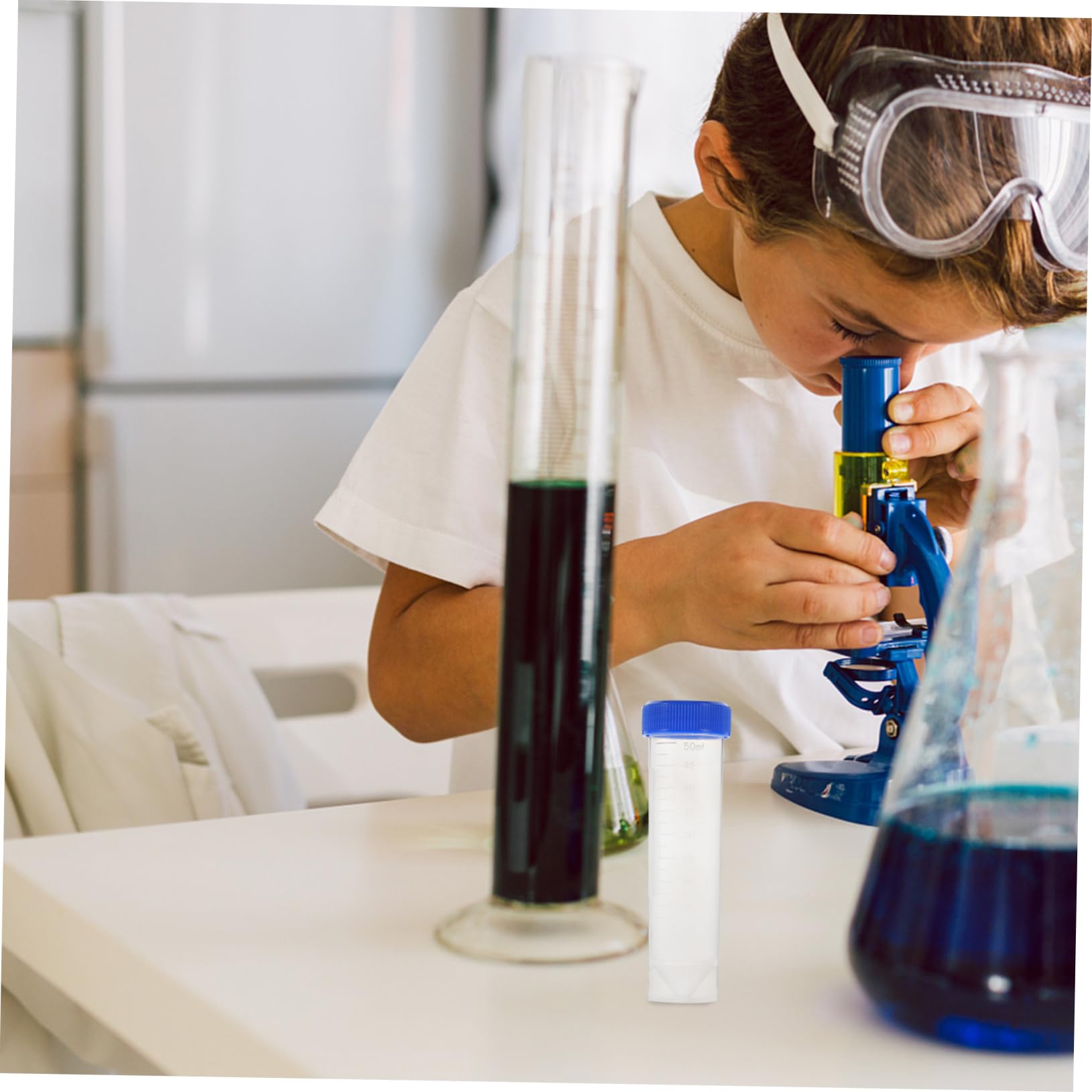 CHILDWEET Provette da Centrifuga da Laboratorio 50ml in Pp con Tappo a Vite 50 Pezzi Fondo Piatto Resistenti e Facili da Trasportare per Analisi Scientifiche