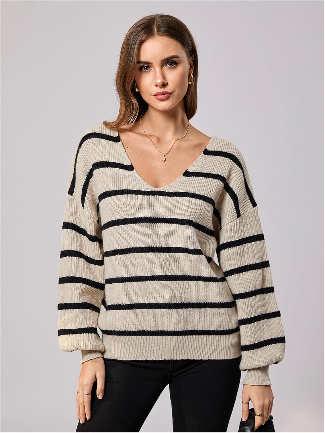 GORGLITTER Women's Bow Fall Sweaters 2025 Cable Knit Chunky Oversized Long Sleeve Backless V Neck Pullover Tops - Image 4