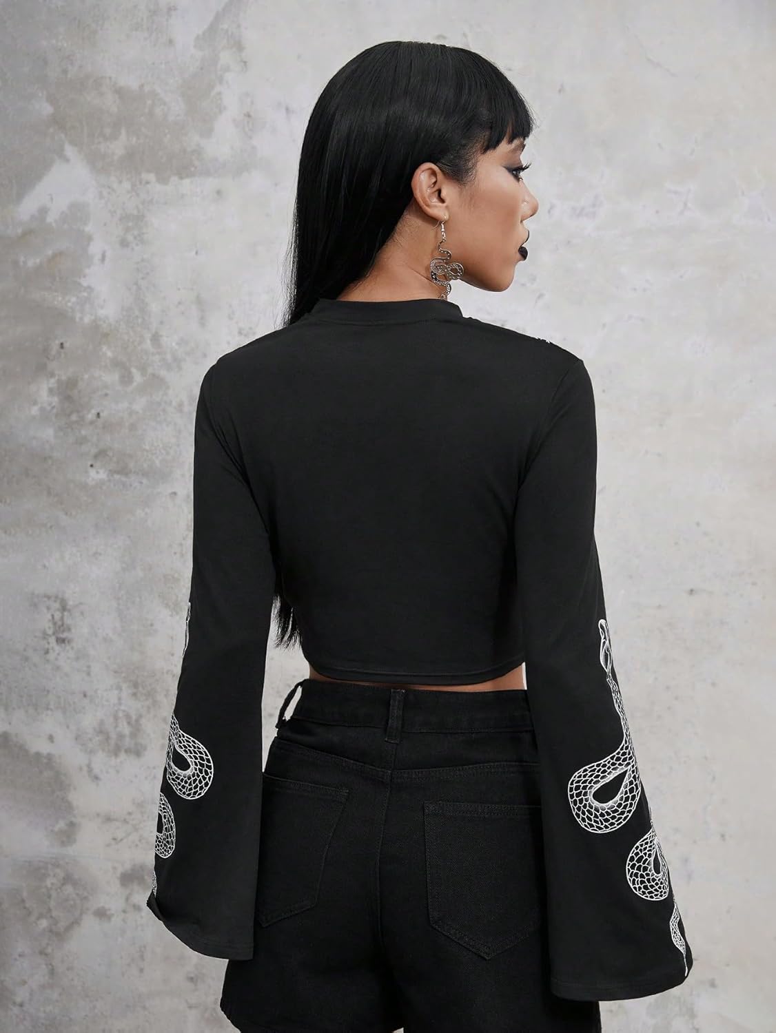 Verdusa Women's Gothic Clothes Y2K Long Bell Sleeve Crop Top Snake Print Country Concert Outfits Goth Shirt - Image 2