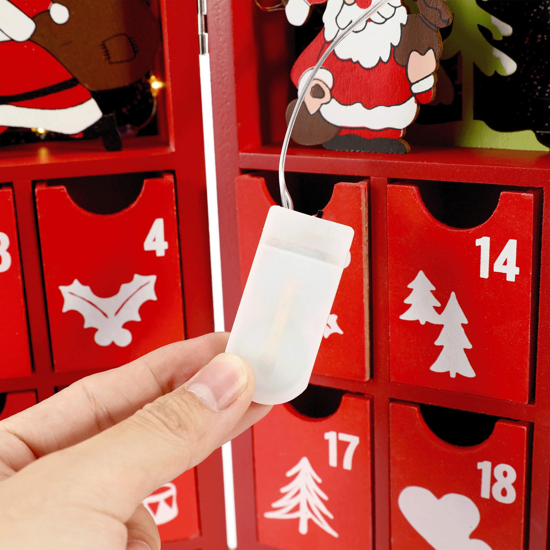 Rebecca Mobili Befüllbarer Adventskalender mit Schubladen und Lichtern, Holz, Rot, Wiederverwendbar, Weihnachtsgeschenkideen - Abmessungen HxBxT: 31 x 42 x 4,5 cm - Art. RE6891