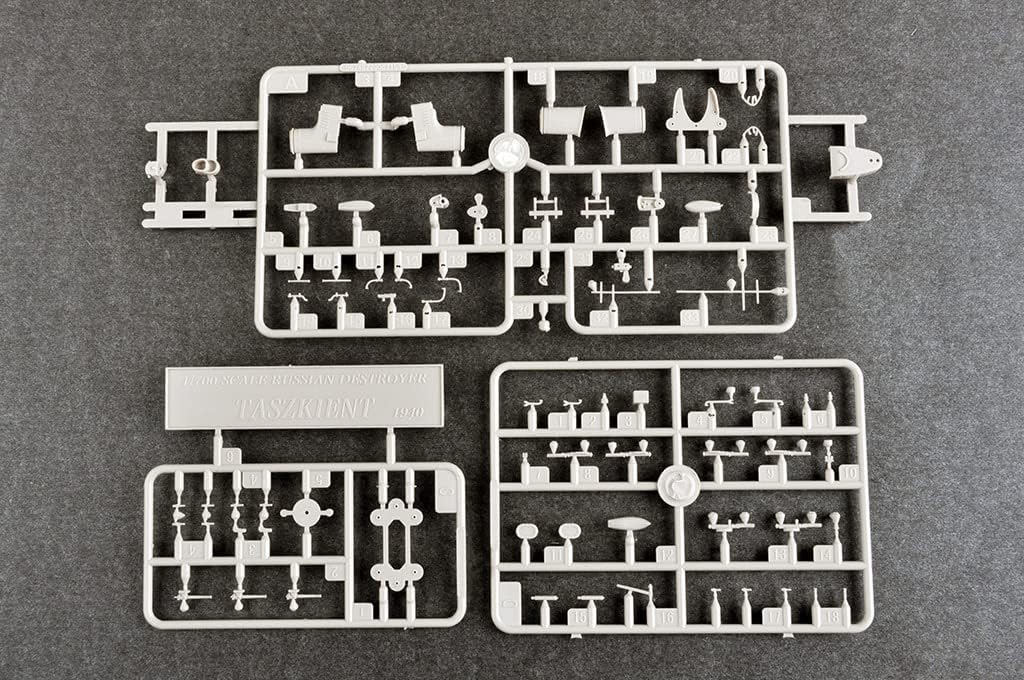 Trumpeter 06746 1/700 Soviet Navy Destroyer Tashkent 1940 Plastic Model