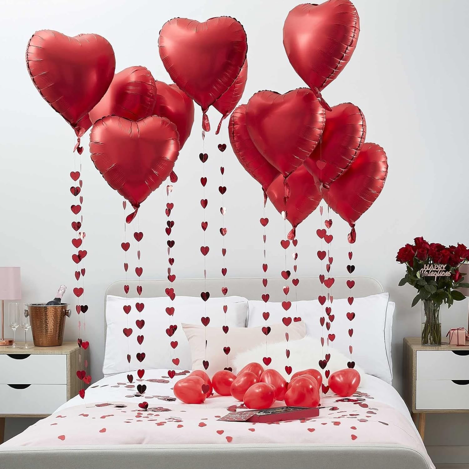 Ginger Ray Romantic Valentines Decoration Kit with Balloons and Petals, Red, 15 cm x 6.5 cm x 24 cm