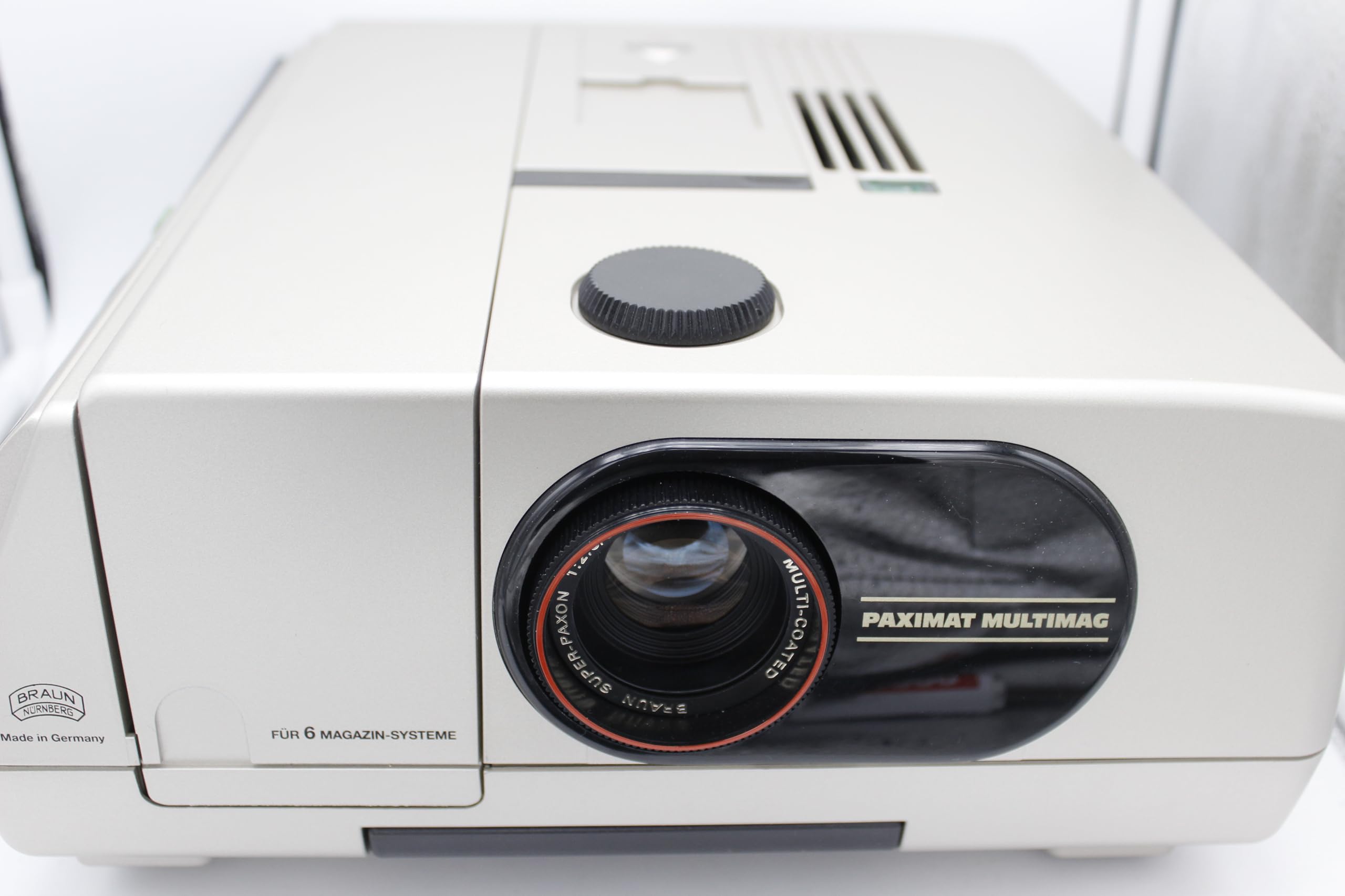 150 S -AF Diaprojektor