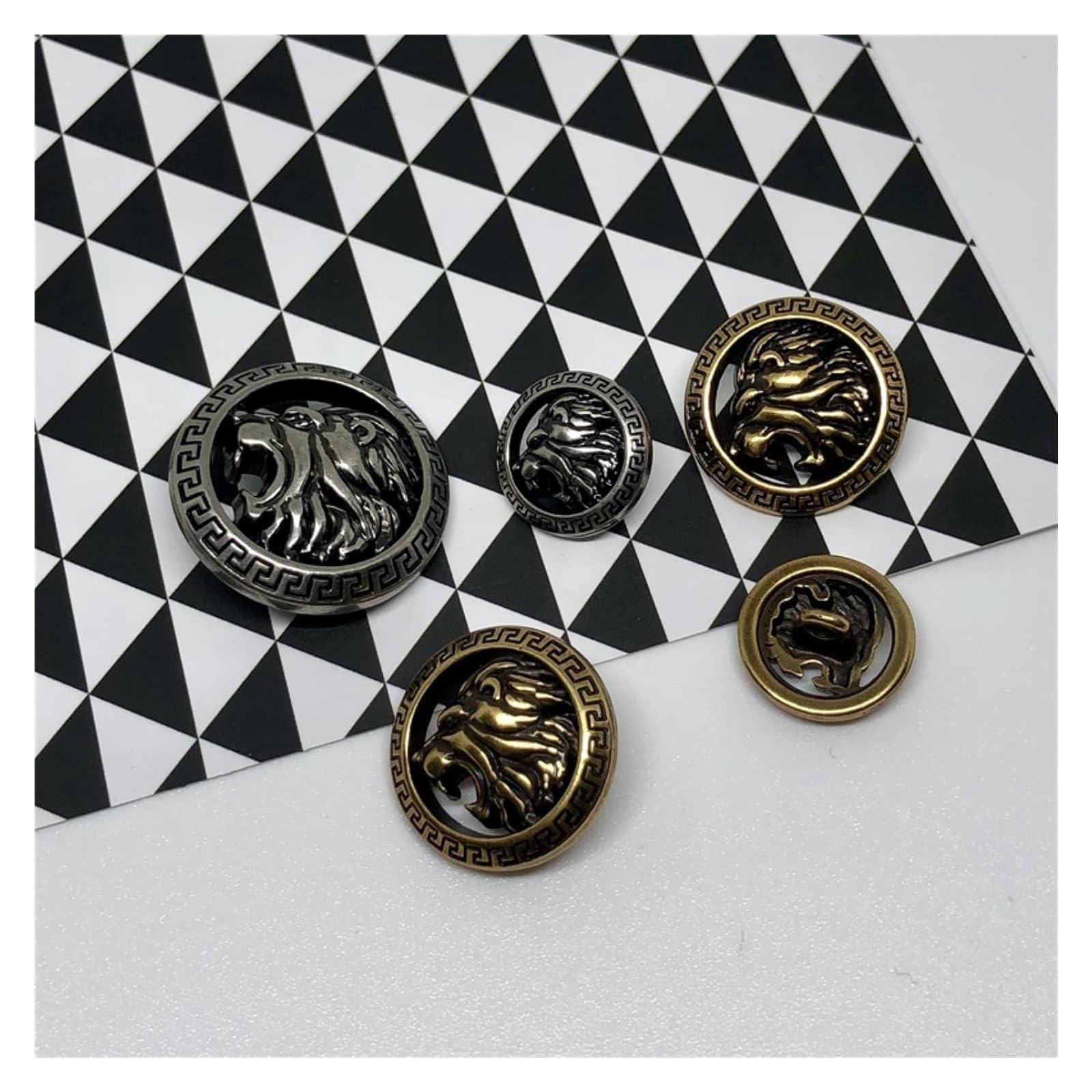 10 szt. 15/20/25mm Retro Lion Head Design Metalowe guziki do odzieży płaszczowej Dekoracyjne Vintage Guziki kurtek(Black,20mm)