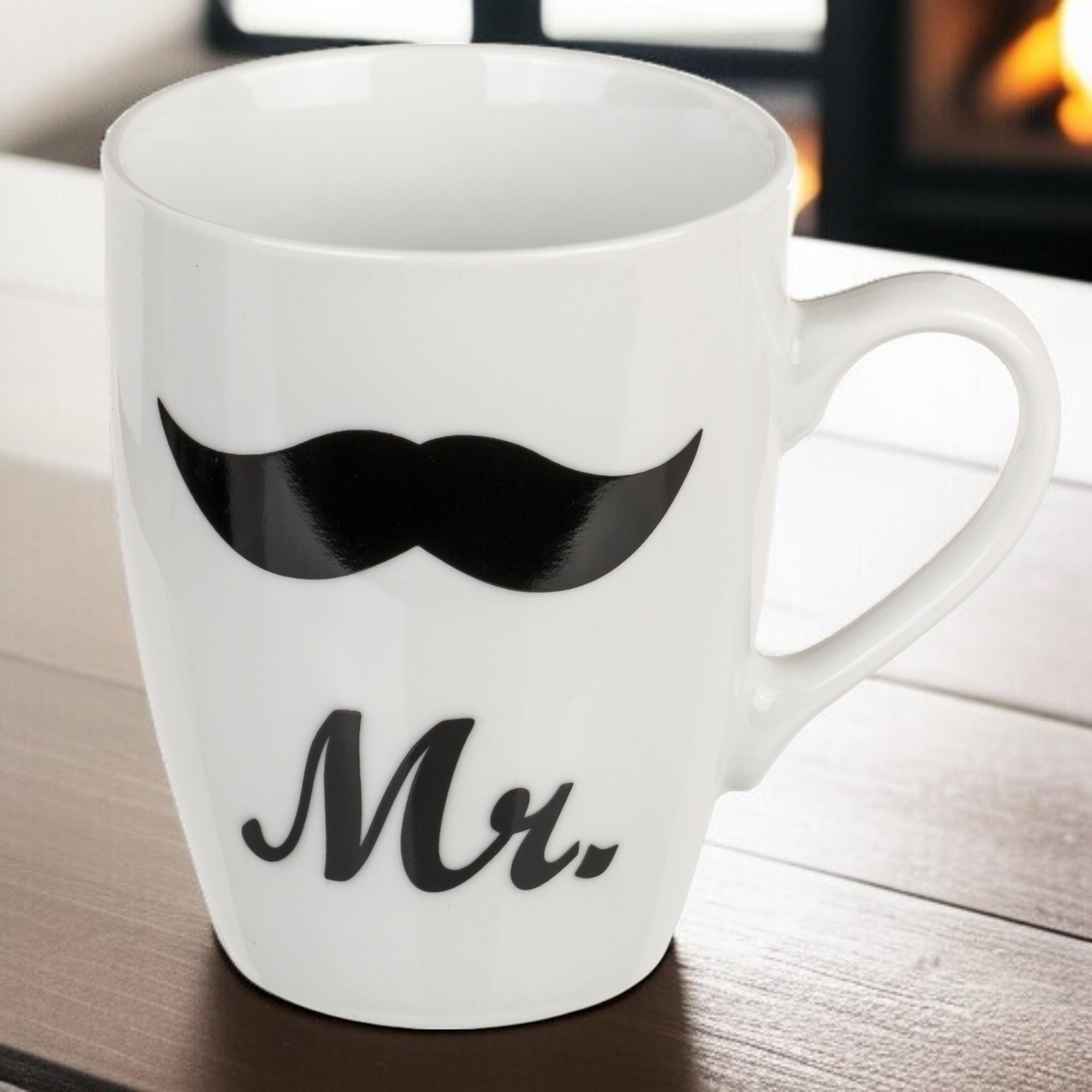 MIJOMA Mr. & Mrs. - Set di 2 tazze da caffè di alta qualità, design moderno, regalo perfetto per coppie, matrimoni, feste di casa, 300 ml, adatti al microonde e alla lavastoviglie