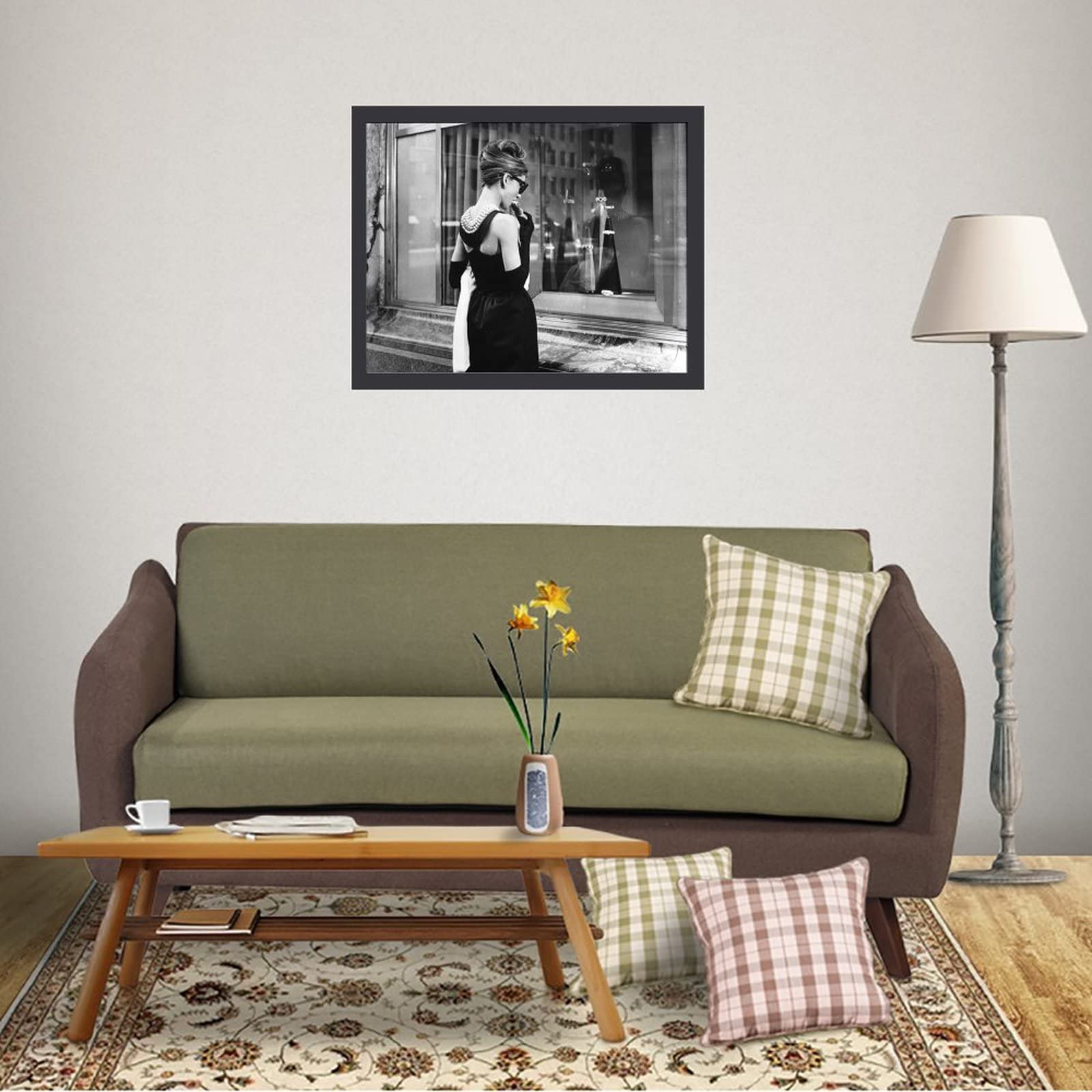 パネルアート　オードリーヘップバーン　アート　絵画　ポスター　壁掛け　額縁　額絵 Amazon.co.jp: アートパネル オードリー・ヘップバーン ピンク