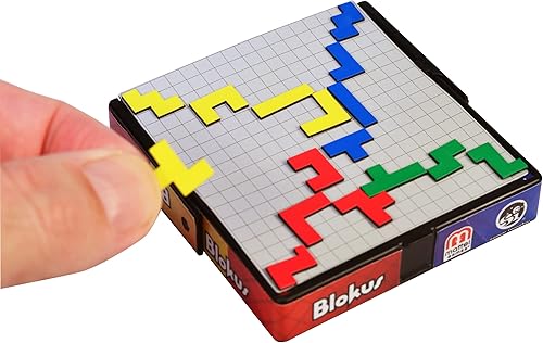 Miniatura 2 de Worlds Smallest Juego de 4 juegos de mesa - Clue, Sorry, Battleship, Blokus (paquete)
