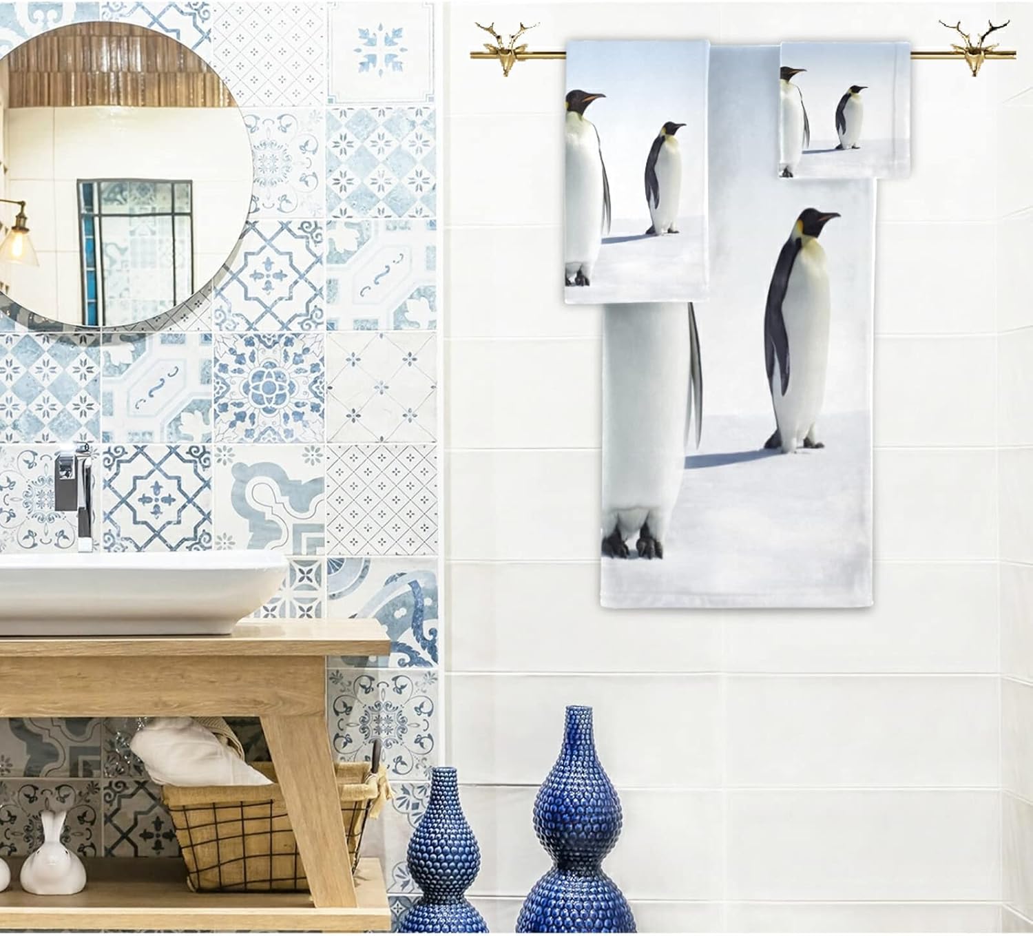 Naanle 3D Ice Surface Penguin Soft Set of 3 Towels, 1 Bath Towel+1 Hand Towel+1 Washcloth, Decorative for Bathroom, Hotel, Gym, Spa and Beach