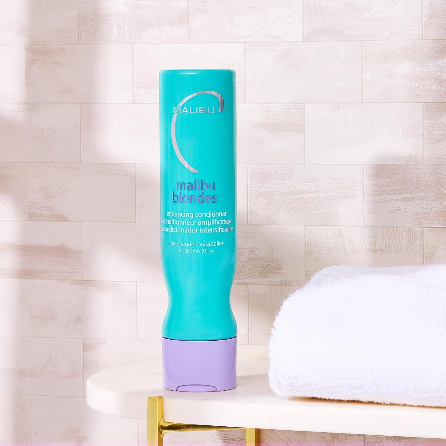 Malibu C Blondes Enhancing Conditioner - Hair Hydrating Conditioner for Natural + Processed Blondes - Protects Hair from Discoloration & Damage - Image 3