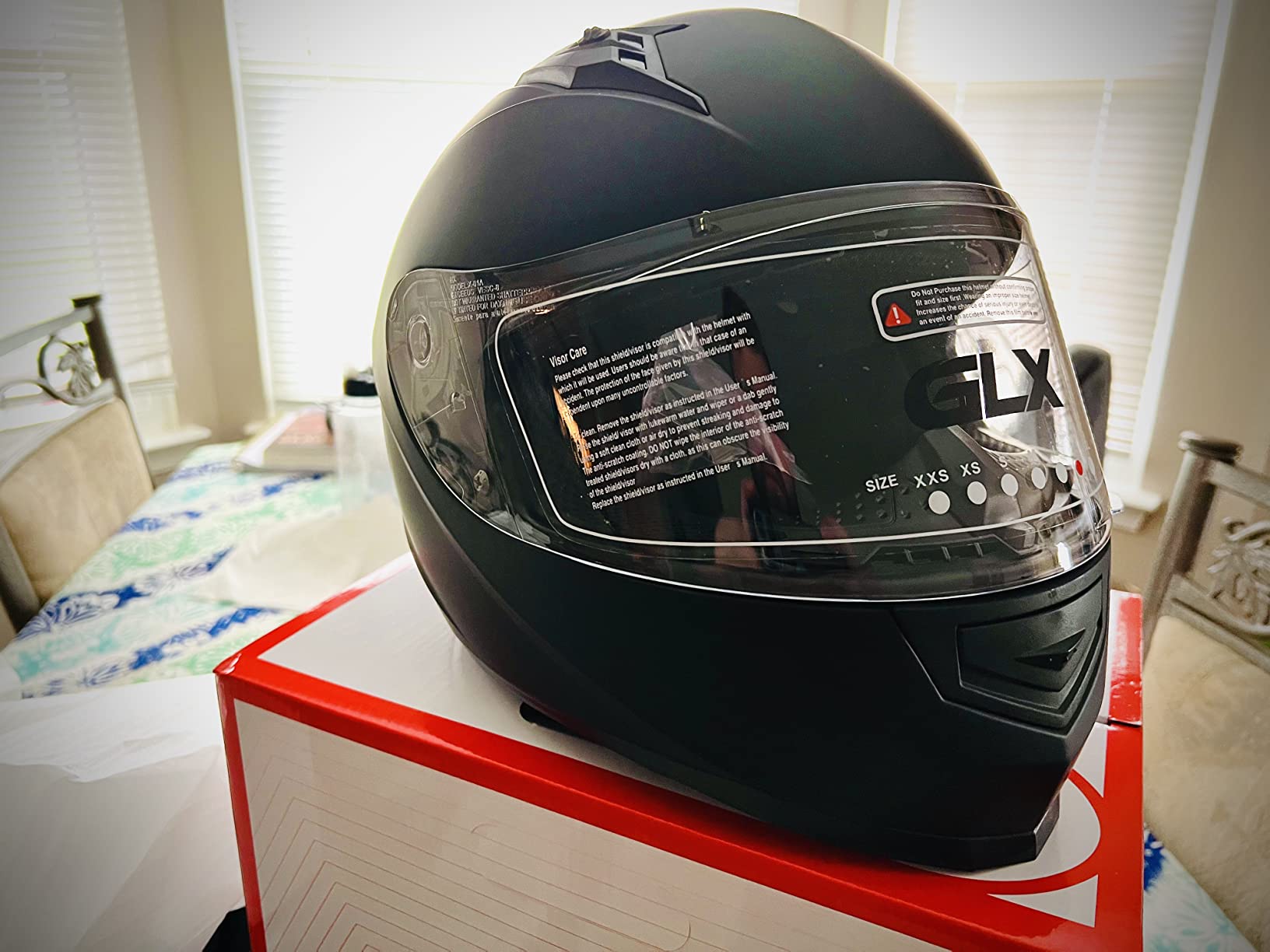 10/mo Finance GLX GX11 Compact Lightweight Full Face Motorcycle