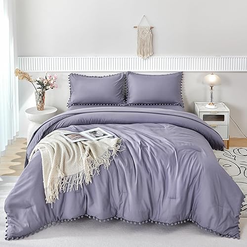 Miniatura 9 de PERFEMET Juego de edredón de 5 piezas color morado lavanda, estético, bohemio, liso, con pompones, de microfibra suave, color morado claro, en una