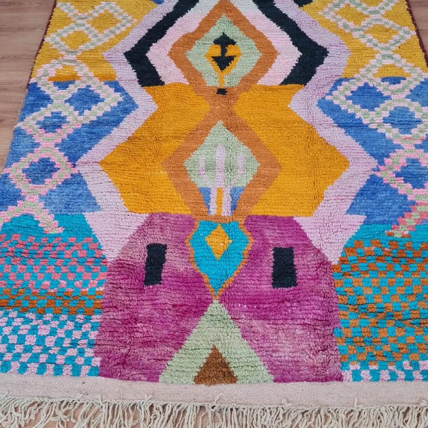 Générique Tifinagh Shop - Tapis Berbère Boujaad Authentique du Maroc - Fait Main en Laine – 259 x 159 cm – Tapis Marocain Artisanal