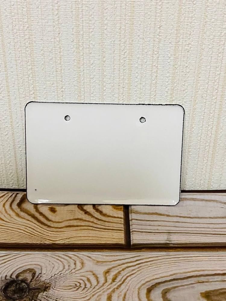 ホーロー看板　牛乳石鹸　(おまけ付き) Amazon.co.jp: 昭和ホーロー賛歌 PART3 COW BRAND 牛乳石鹸 販売