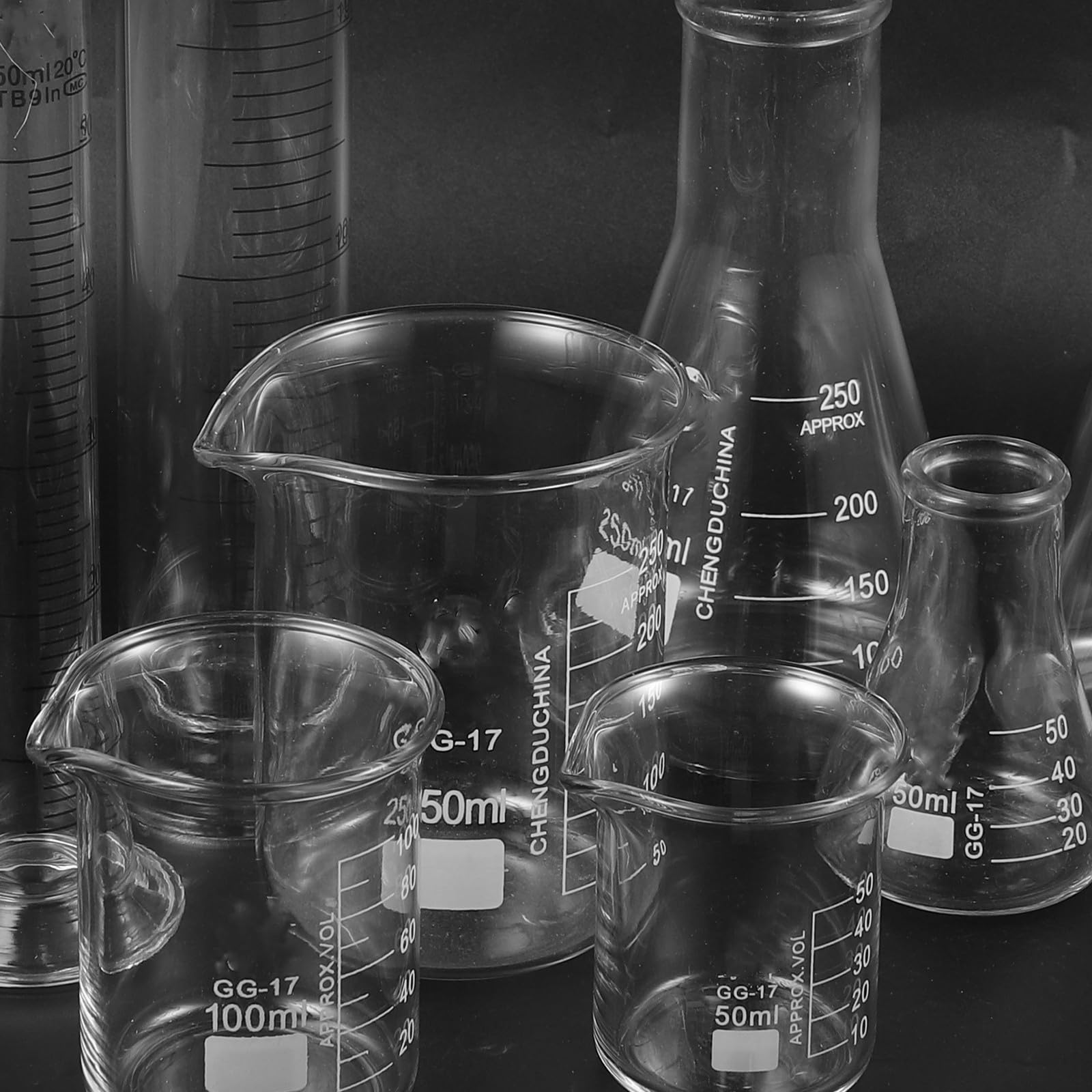 Zerodeko 9 Pièces Ensemble de Verrerie de Laboratoire en Verre Fiole Conique et Bécher Gradué 50-250ml, Échelle Facile à Lire, Résistance Élevée la Température Cuisine et Recherche