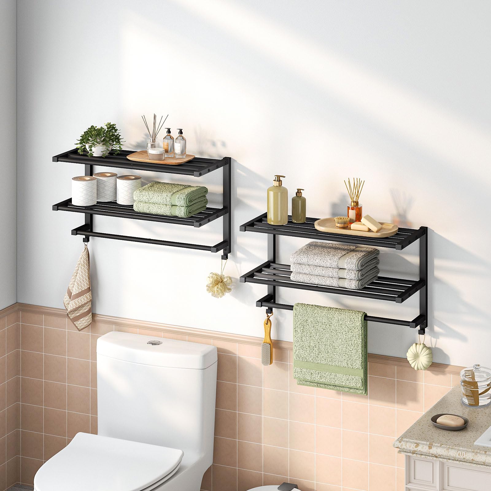 Toallero de Pared de 3 Niveles con Ganchos, Estante Metálico de Baño, para Toallas y Objetos de Aseo, 60,5 x 21,5 x 38,5 cm, Negro EBK08LB01