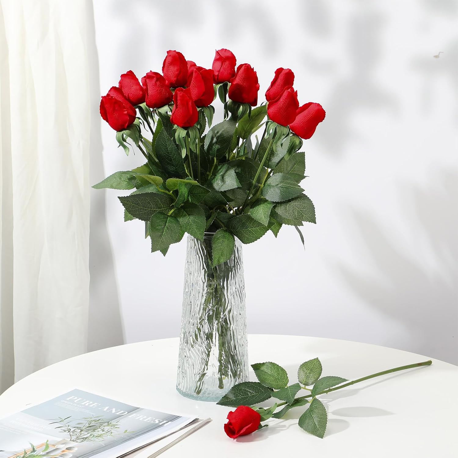 15 Pcs Red Rose Buds Silk Artificial Flower 17" Silk Bud Realistic Design Faux Rose Artificial Flower with Stem for DIY Bouquets Wedding Centerpiece Party Kitchen Home Decor