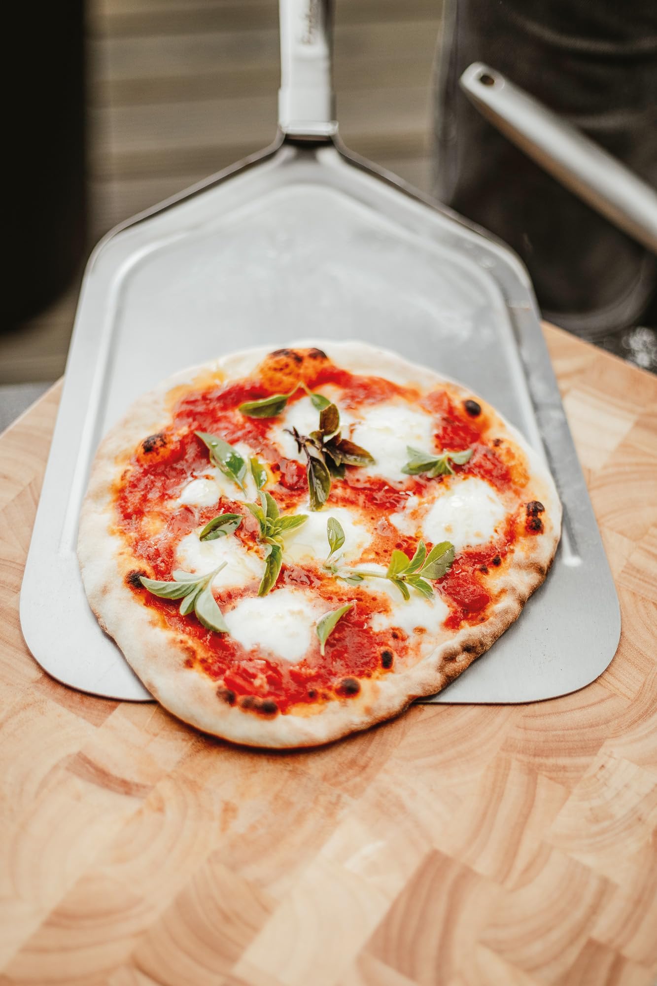 Enders Pala per pizza Enders forata in acciaio inox con impugnatura ergonomica soft touch - 8770