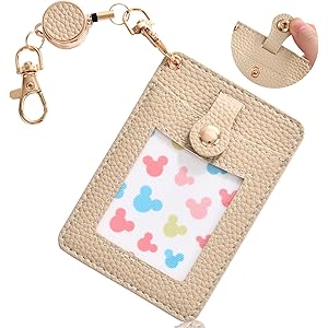 アイカツカード 98枚＋ミニカード1枚セット　カードホルダー付き アイカツカード 98枚＋ミニカード1枚セット カードホルダー付き