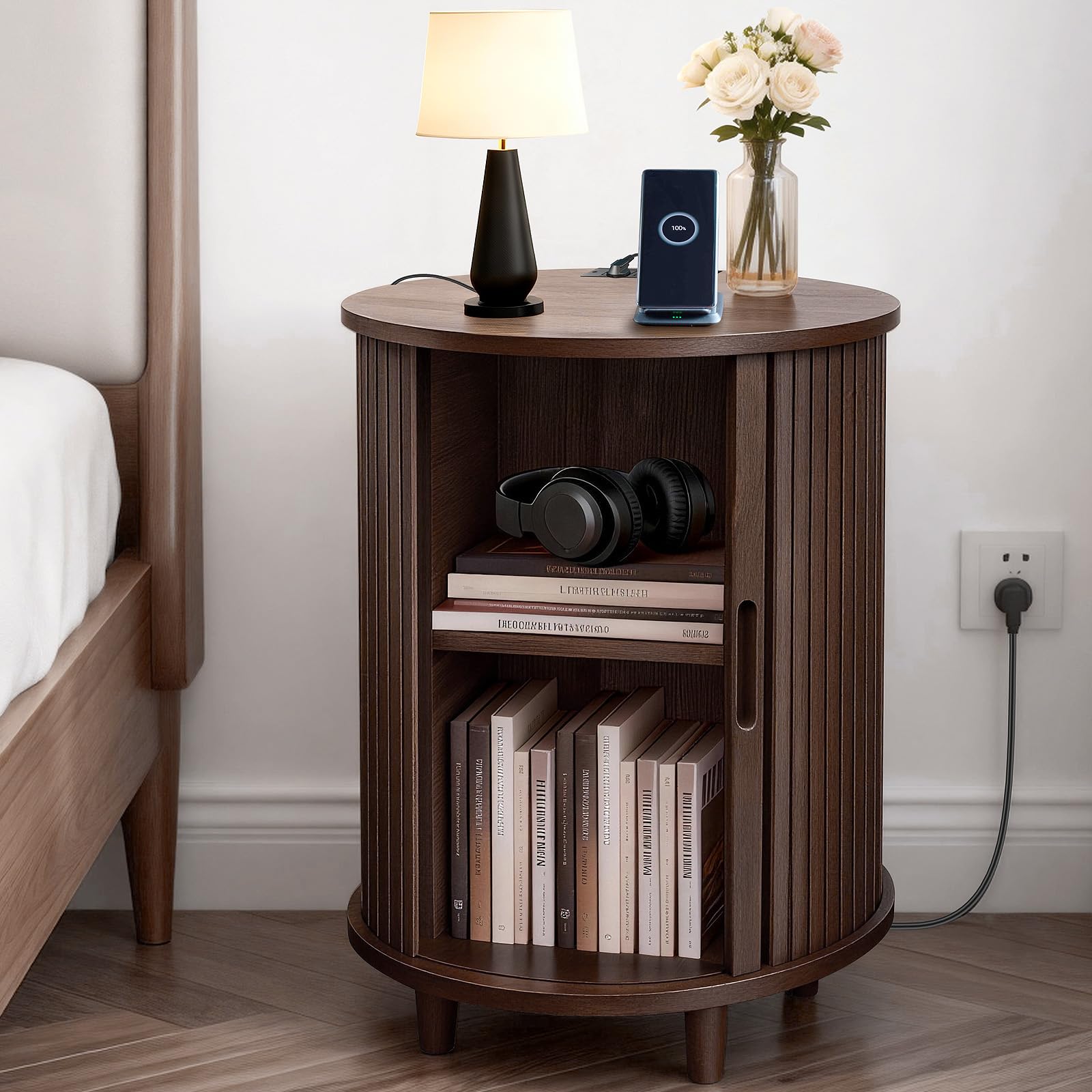 Table d'appoint cannelée DHH en bois avec étagère réglable chic
