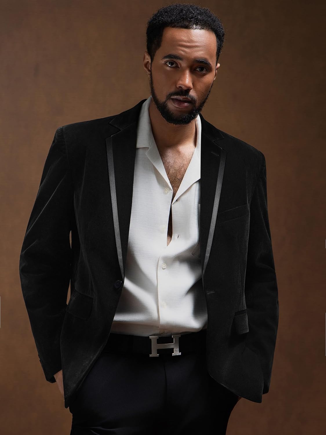 MAGE MALE Men's 2 Piece Velvet Suit Peak Lapel One Button Slim Fit Tuxedo Blazer Party Dinner Jacket & Pants - Image 4