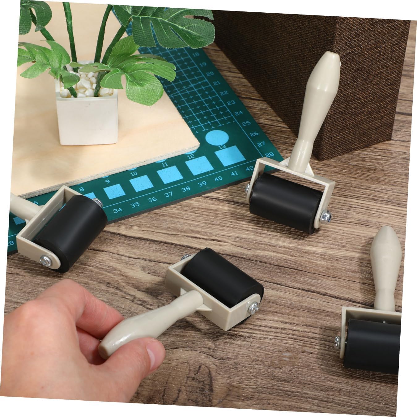 STOBAZA 4Pcs Printmaking Ink Rollers Sturdy Plastic Brayers for Crafting Uniform Coloring Stamping Painting Supplies Easy to Clean
