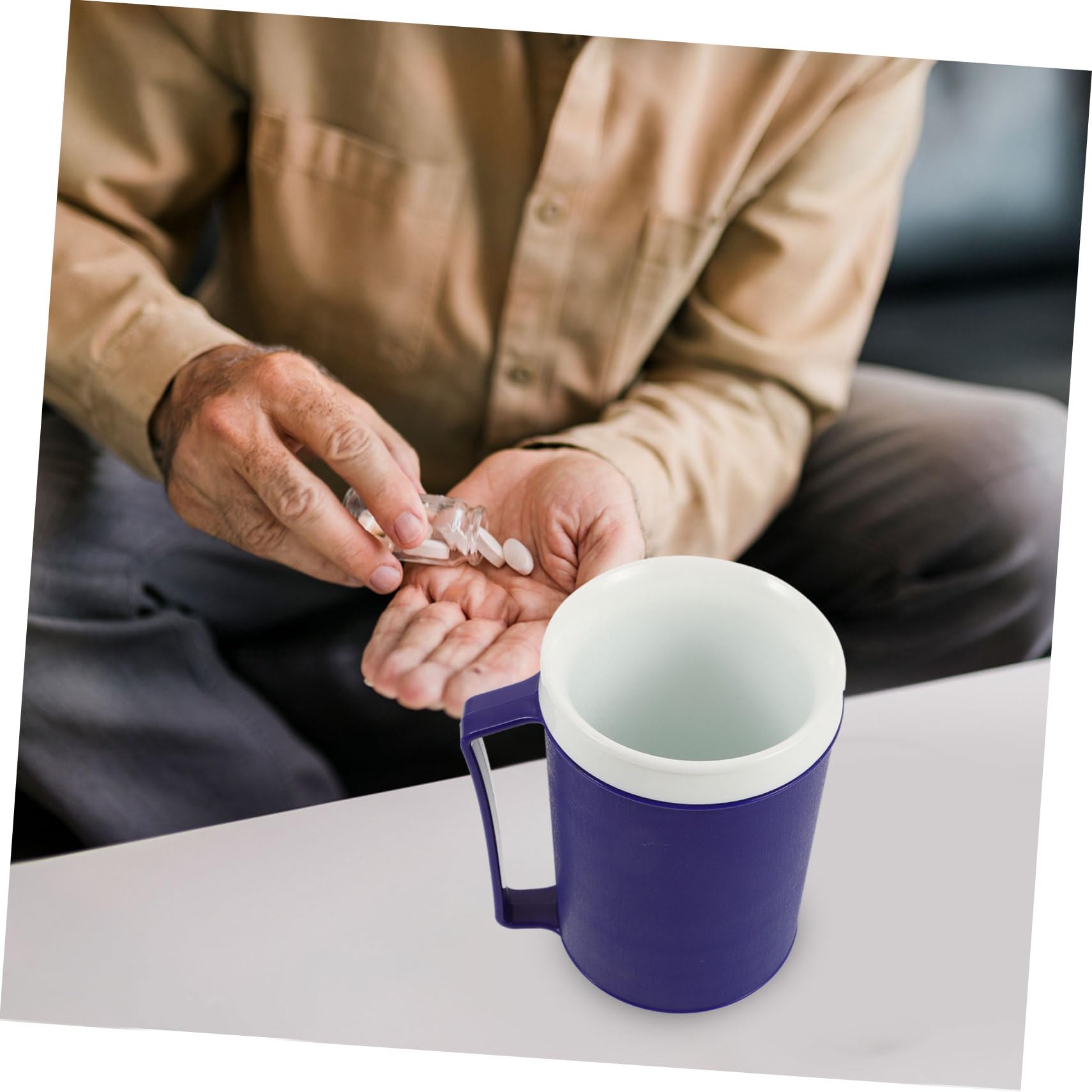 FRCOLOR 3 Piezas Taza De Viejo Tazas De Sorbo De Agua Para Paciente Discapacitado De Hospital De Alimentación Para El Paciente s Sin Derrames Para Ancianos Vasos Pp y