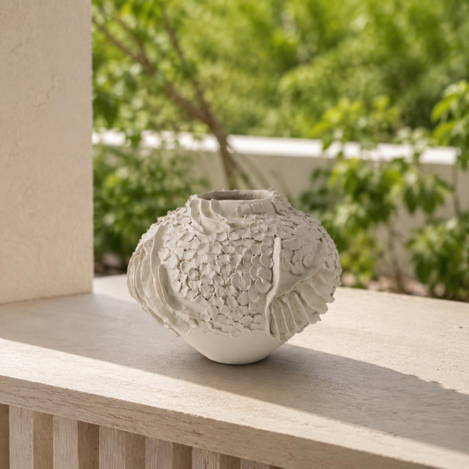 B Baosity Jarrón Cerámica con Relieve Vegetal a Mano Jarrón Cerámica Repujada Puro para Hogar, Entradas, 26.5x26.5x20.5CM
