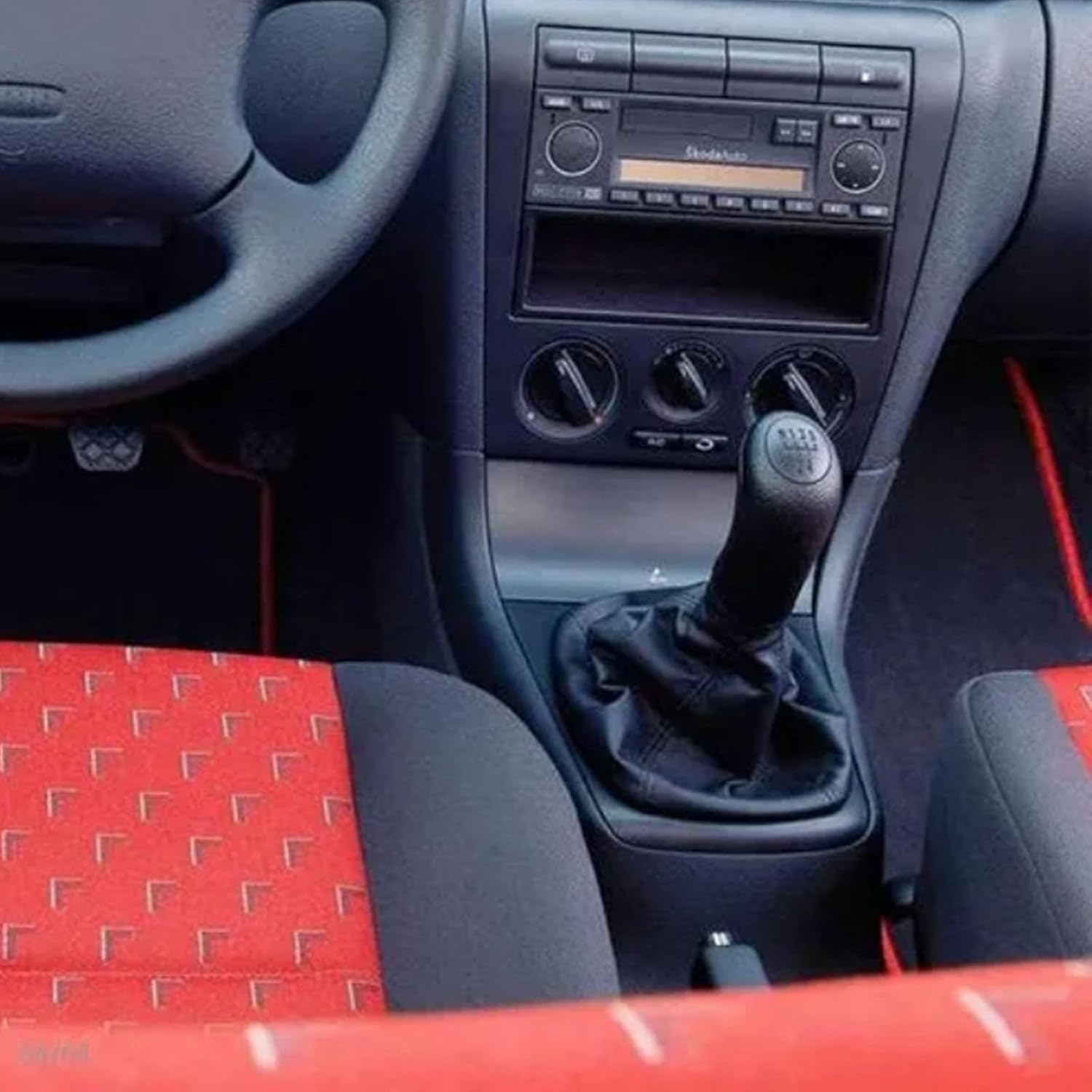 Oulesh Shift Boot for Skoda Octavia A4 1997-2011, Car Gear Stick Shift Knob Gaitor Boot Case