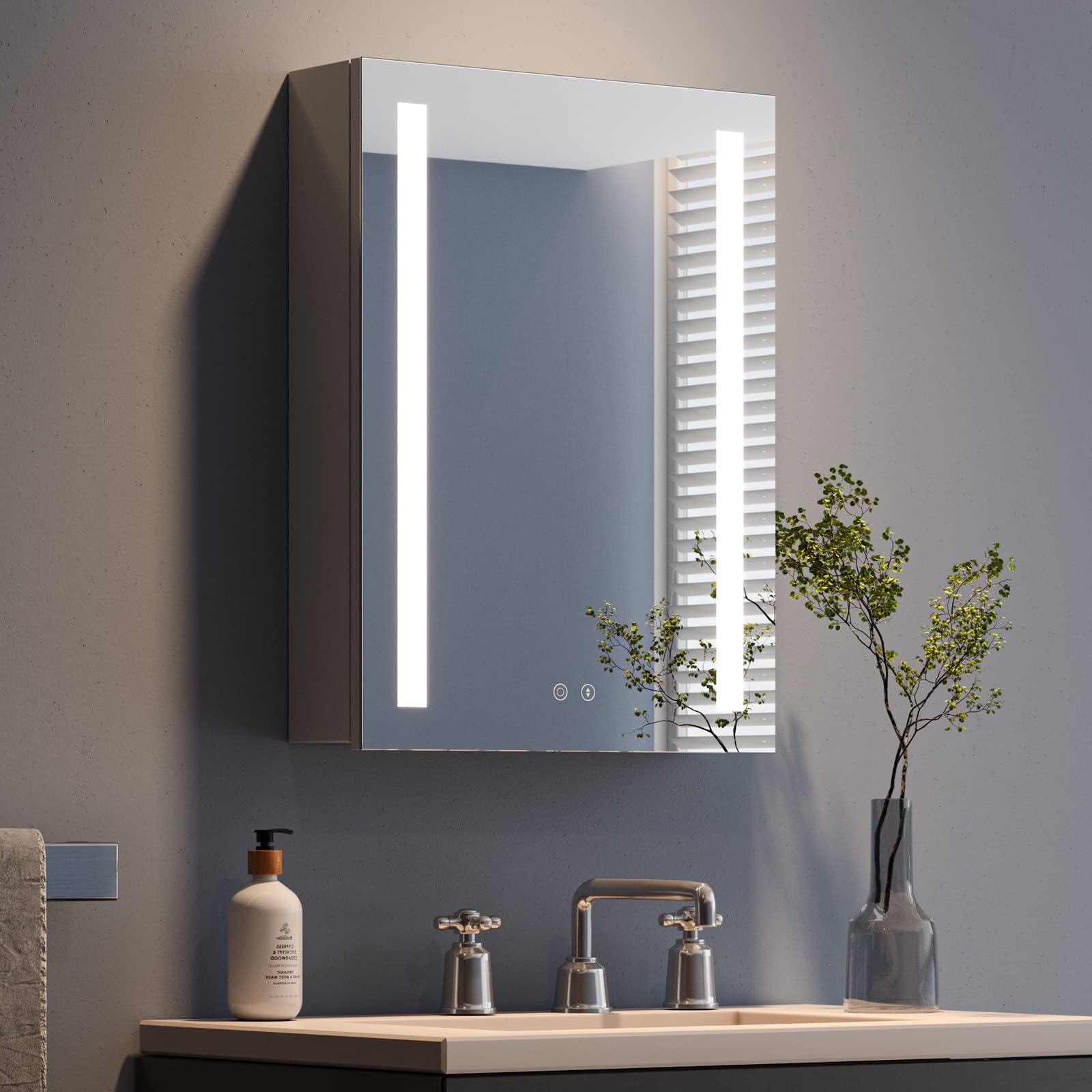 Dripex Armario Baño con Espejo y Luz, Antivaho, con Enchufe y Puerto USB, 3 Colores de Luz, Dimmable, Cuerpo Gris, Espejo Baño con Luz y Estantes,LK-GL