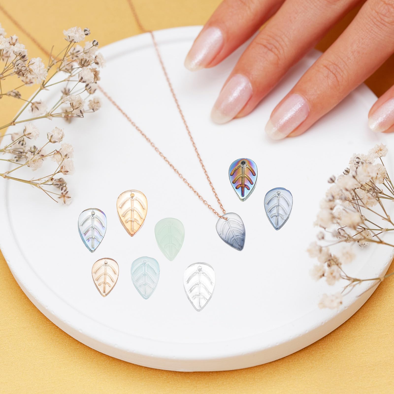 PATIKIL Bladkralen, 100 stuks kristalbladkralen, doorschijnende Tsjechische glaskralen, spacer kraal voor doe-het-zelf sieraden maken armbanden ketting, kristalgeel, Glas/Geglazuurd, Parel
