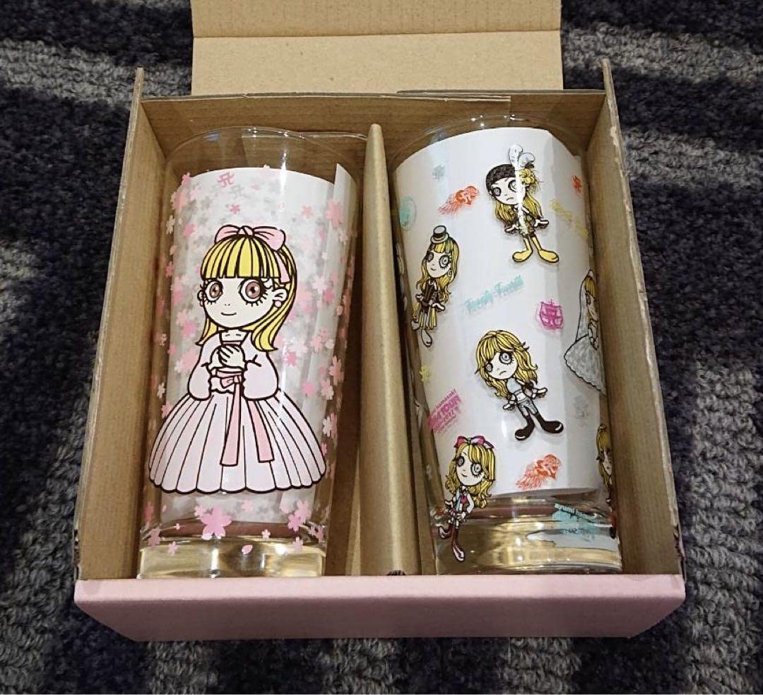 浜崎あゆみ　　ガラスタンブラー　コップ Amazon.co.jp: 浜崎あゆみ ガラスタンブラー : ホーム＆キッチン