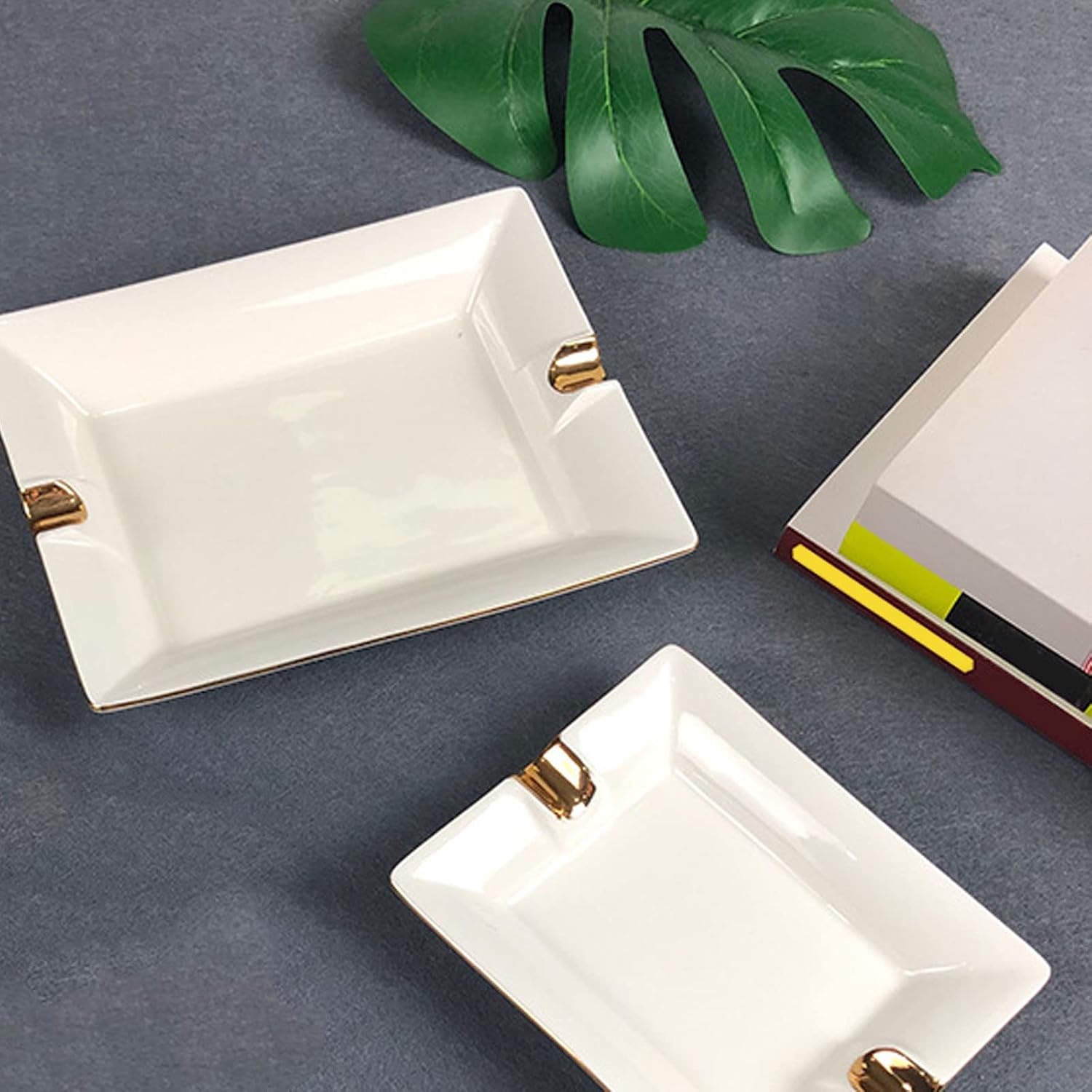 Ceramic Ashtray, Square European Ashtrays Creative Personality Ash Tray Indoor Outdoor Use for Living Room Coffee Home Office Table (Color : White, Size : S)