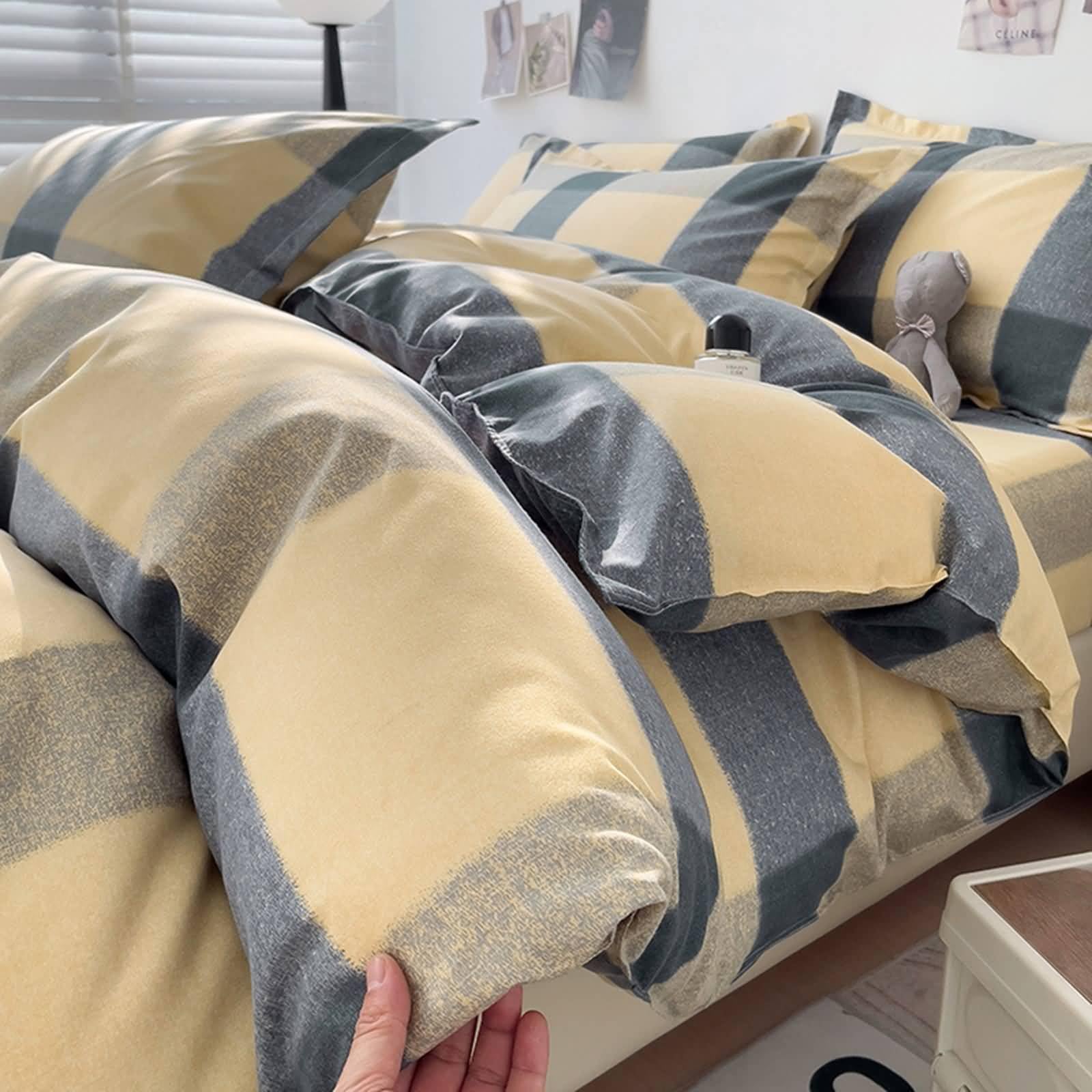 Linge de lit 4 pièces microfibre pour éviter les plis et simplifier le repassage du lit