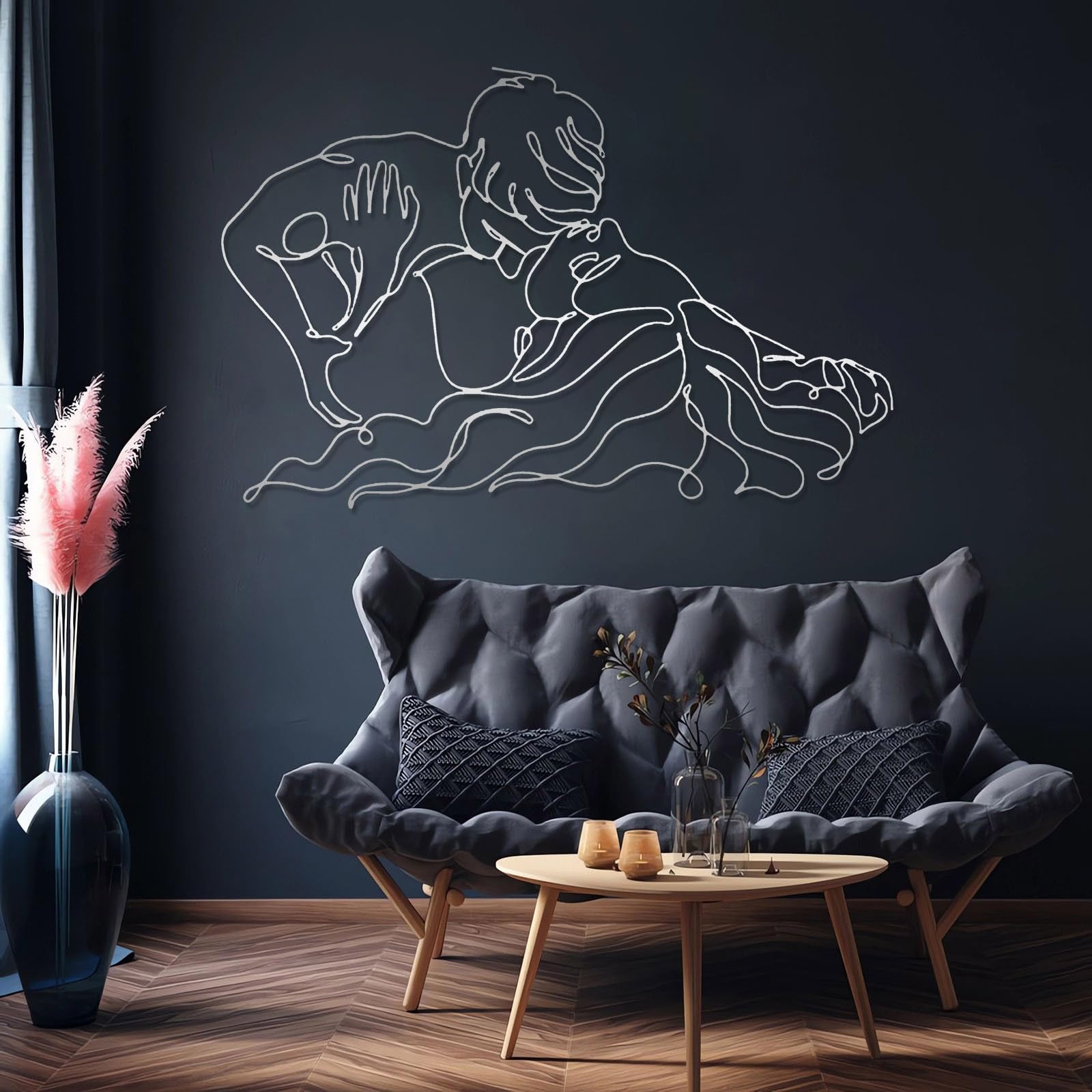 Decorazione murale astratta contemporanea in metallo raffigurante una coppia che si bacia, sensuale e moderna, con un abbraccio erotico, linea minimalista, ideale come regalo d'amore da appendere