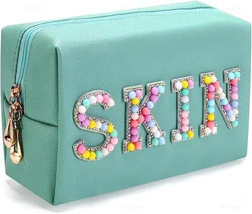 Masfclo Bolsa de maquillaje preppy para mujer, bolsa de aseo de viaje, bolsa de cosméticos con letras, bolsa impermeable, bolsa organizadora de