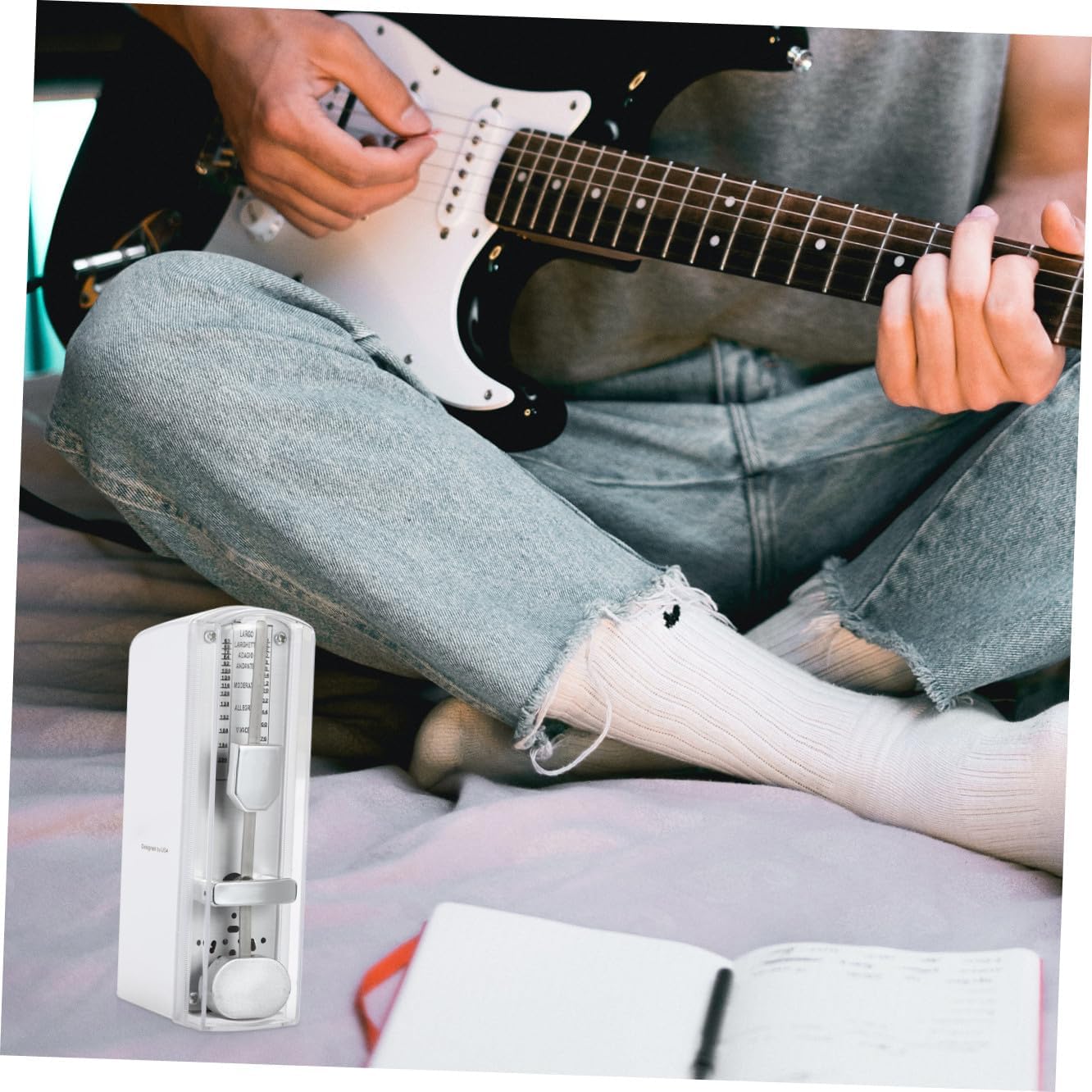 Mechanical Metronome Precision Beat for Piano Guitar Violin Drum Guzheng Musicians Portable Mini White Practice Tool