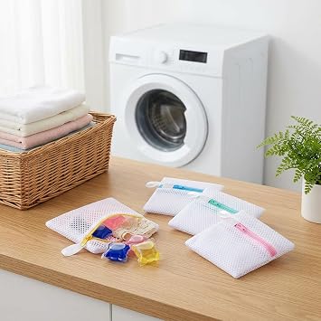 4 Pack Laundry Pod Mesh Bags with Zipper – Anti-Sticking Washing Machine Wash Bags for Detergent Capsules & Scent Beads Protection, Reusable Small Laundry Bags (Pink, Yellow, Blue, Mint Green)