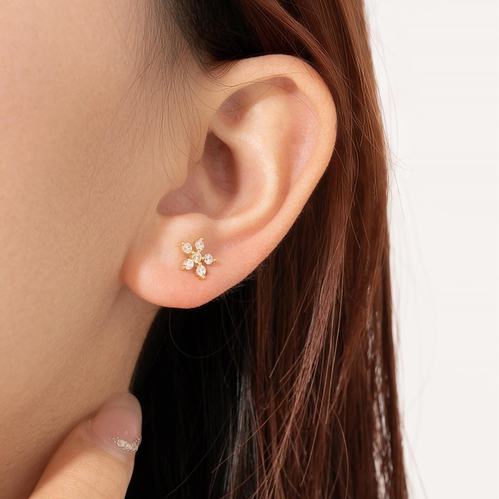 Stars Stud Earrings with Diamonds (Gold) 1 Pair for Daily Wear, LCS