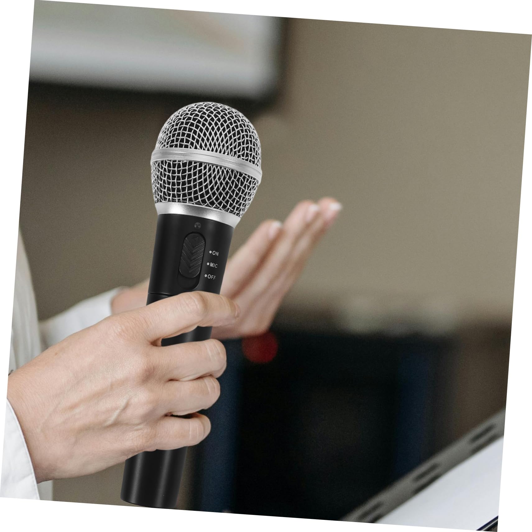 Kabelloses Dynamisches Mikrofon für Karaoke Tragbar mit Dual-Mode-Funktion für Gesang Live-auftritte und Computeraufnahmen aus Robustem Aluminium