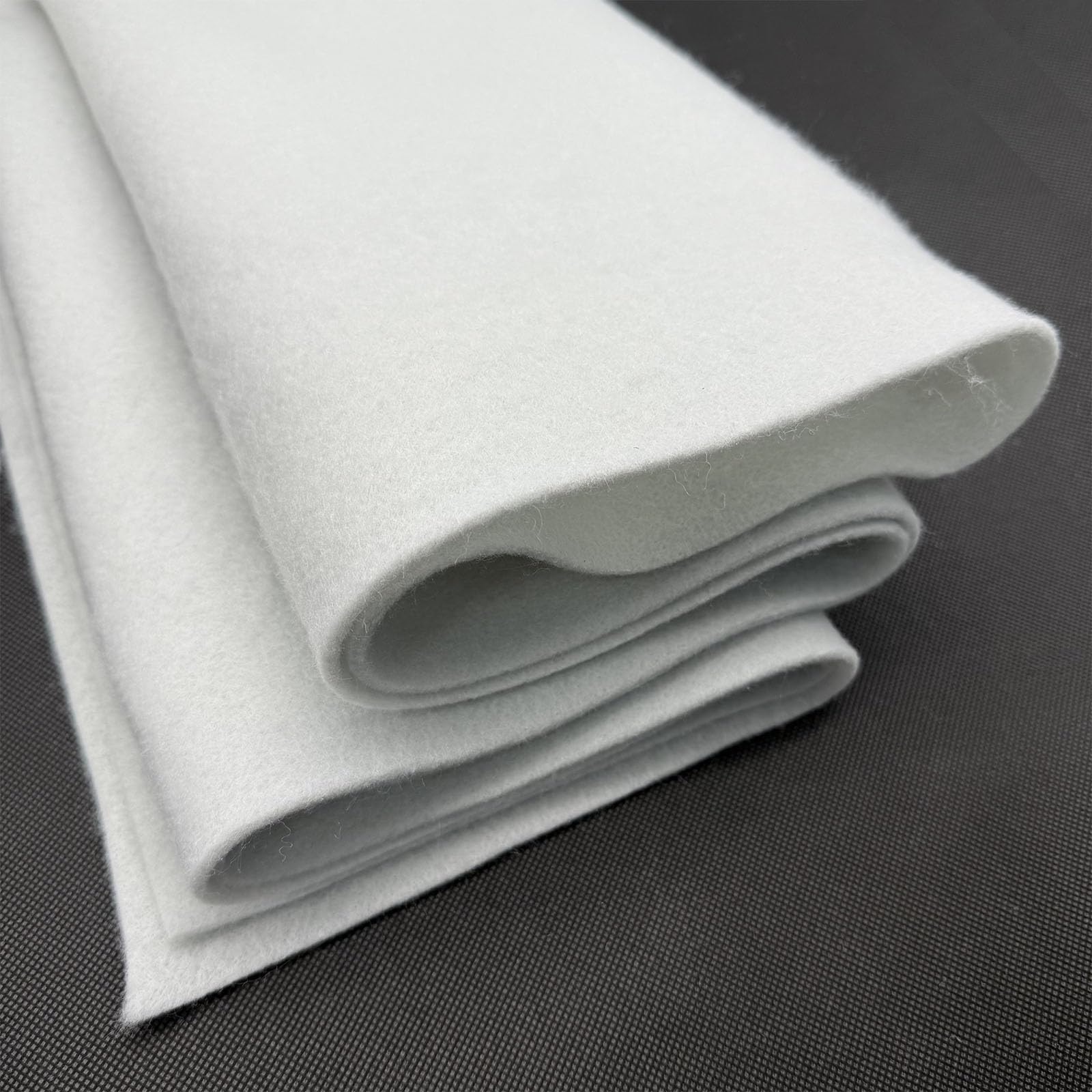 Imbottitura in poliestere per trapuntatura, 396,9 g, spessore 3 mm, per infeltrimento ad ago, per la realizzazione di borse, cuscini, artigianato flessibile (larghezza 61 cm, 2 metri)
