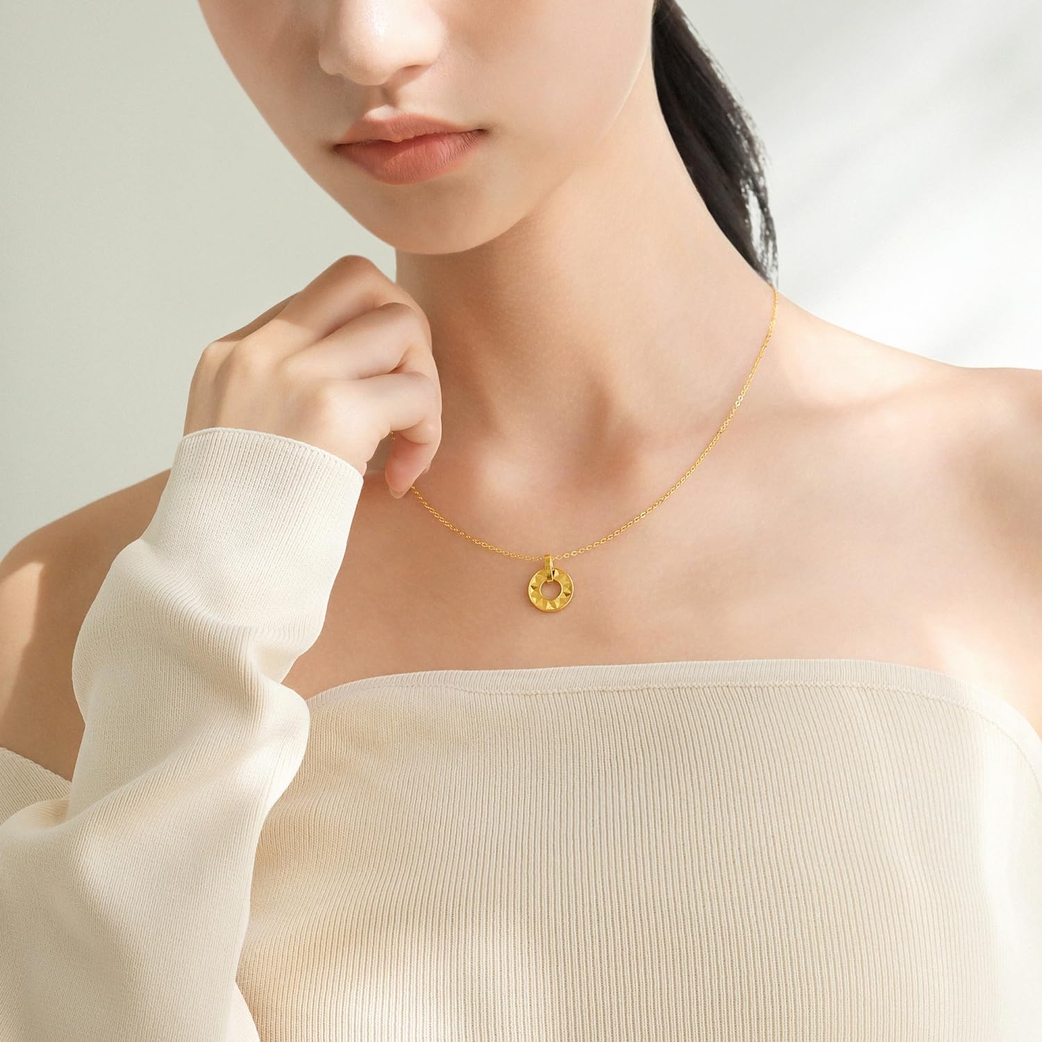 CHOW SANG SANG 999 24K Gold MINTYGREEN Sunflower Dual Sided Wear Dainty Necklace for Women 47cm 94535N Price-by-Weight Approx. 4.49g Gold