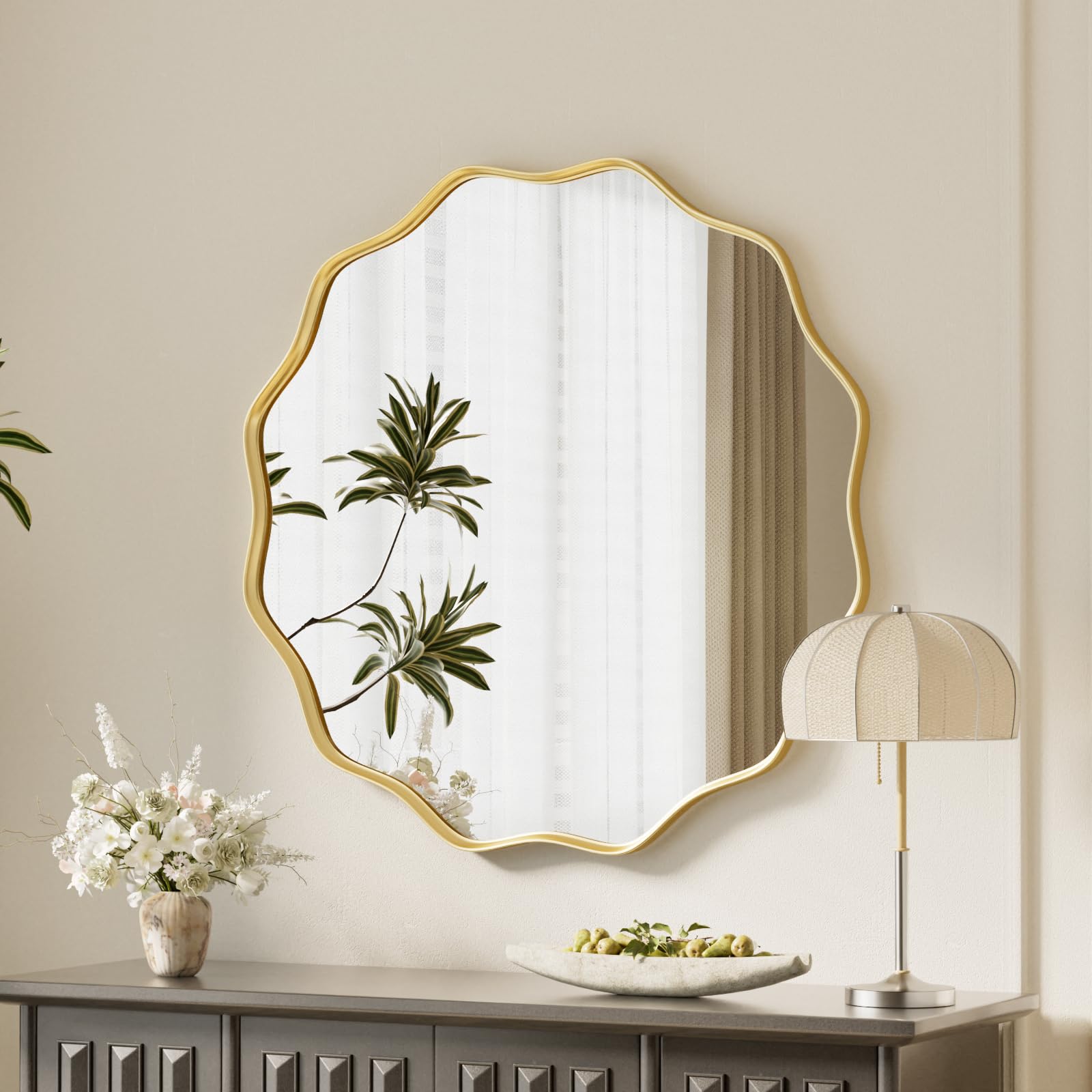 Koonmi Grande specchio rotondo con bordo ondulato, 50 cm, specchio da parete con telaio in metallo strutturato, da appendere o appoggiare alla parete, per bagno, ingresso, soggiorno, oro