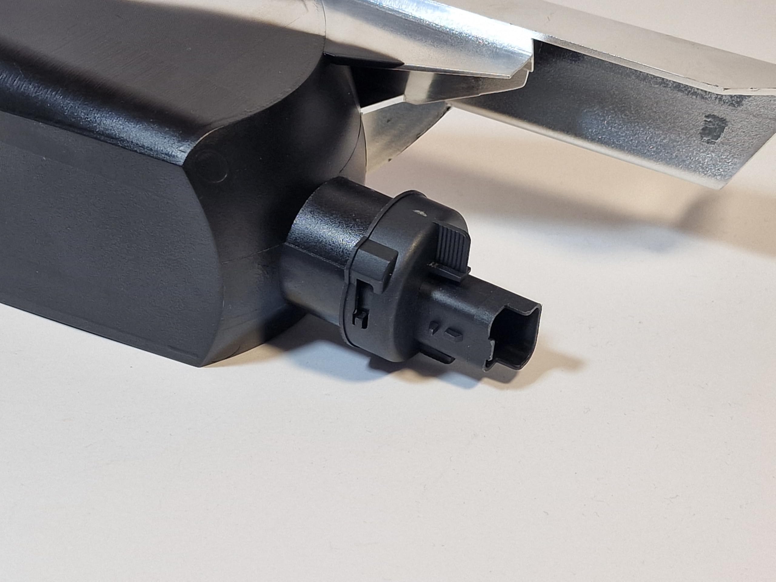 Riflettore sinistro compatibile con Ford Fiesta