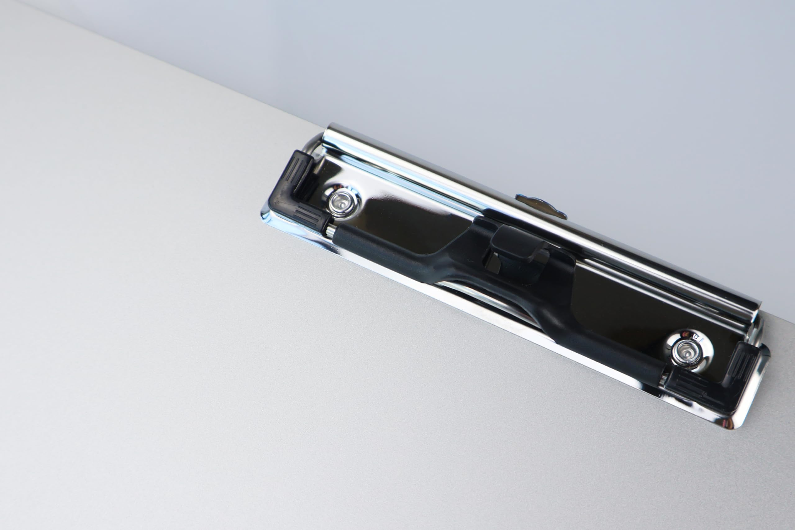 Aluminium-Klemmbrett, A4-Größe (24,1 x 32,4 cm), zwei Clip-Klemmbretter mit 160 cm verstellbarem Schultergurt, ideal für Künstler, Architekten und Ingenieure (A4 - Silber)