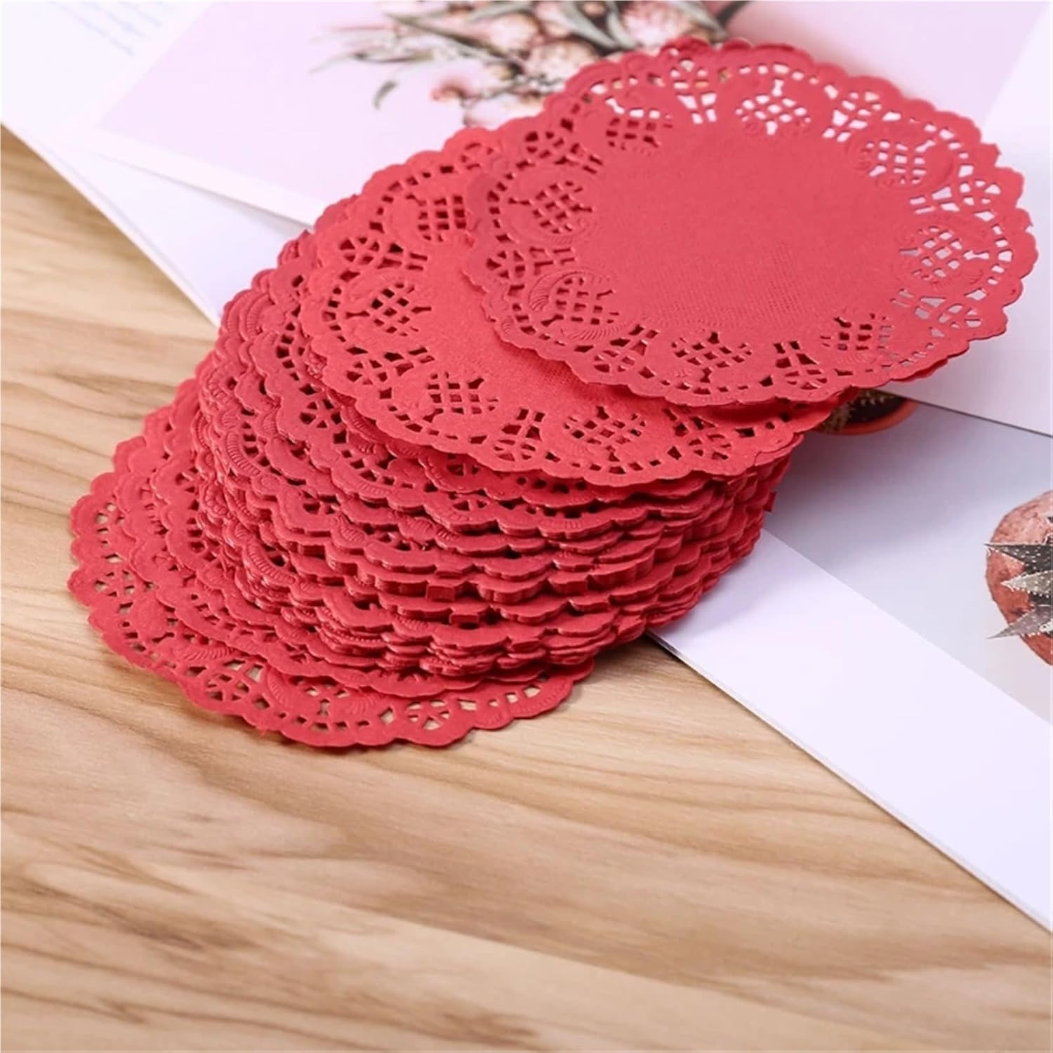 Doilies for Dessert Trays 800 Pcs Round Lace Paper Mats Coasters Placemats Wedding Events Party Table Gift Doilies Vintage Placemat(Red)