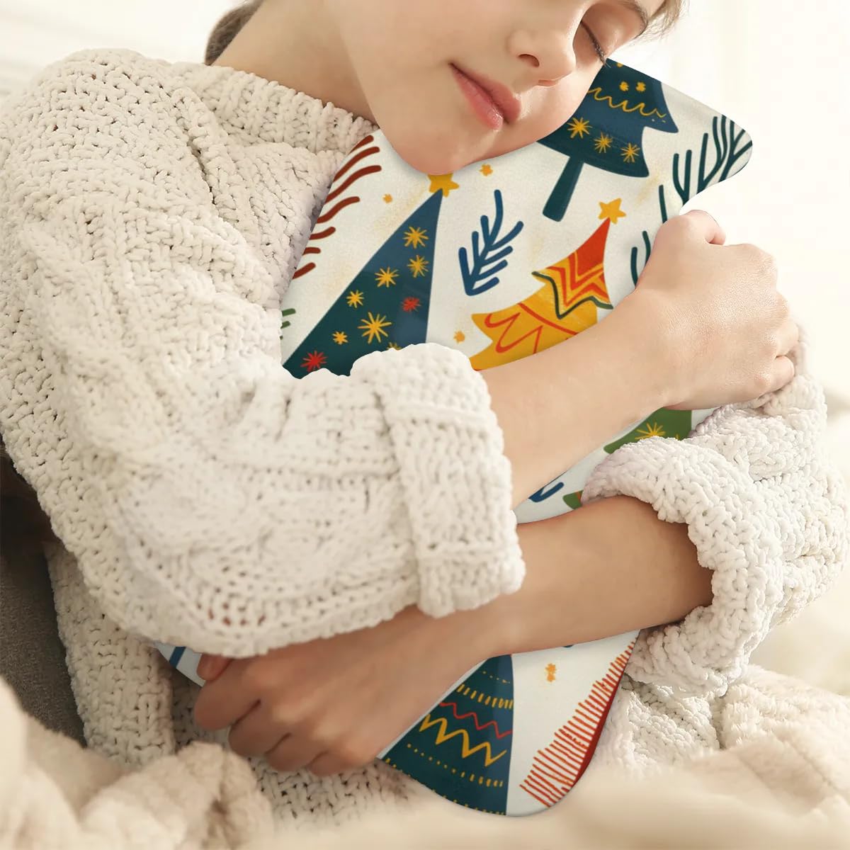 Hot Water Bottle with Soft Cover,2L Retro Tree Xmas Hot Water Bag for Hot and Cold Compress, Hand Feet Warmer, Rubber Hot or Cold Water Bottle Halloween Christmas Decorations