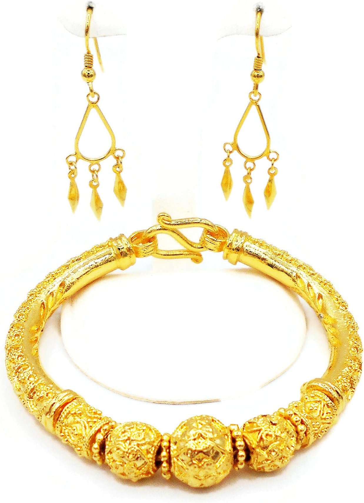 Lai Thai Gold Plated Bangle 24k Thai Baht Yellow Gold Filled Bracelet Size 6.5 Inch and Earrings 1 Pair