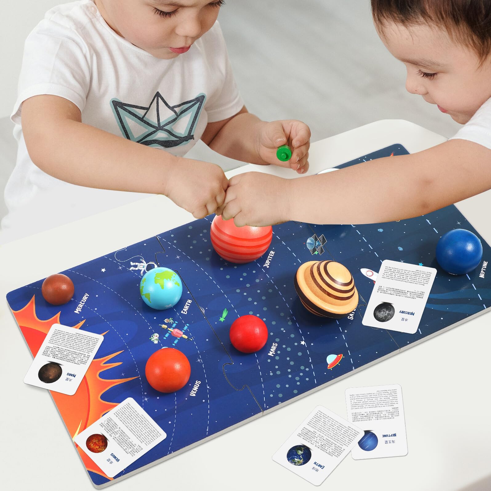 Puzzle Educativo Solare in Legno per Bambini 8 Pianeti, Facile da Conservare e Finemente Lavorato, per Apprendimento Scientifico e Gioco Didattico