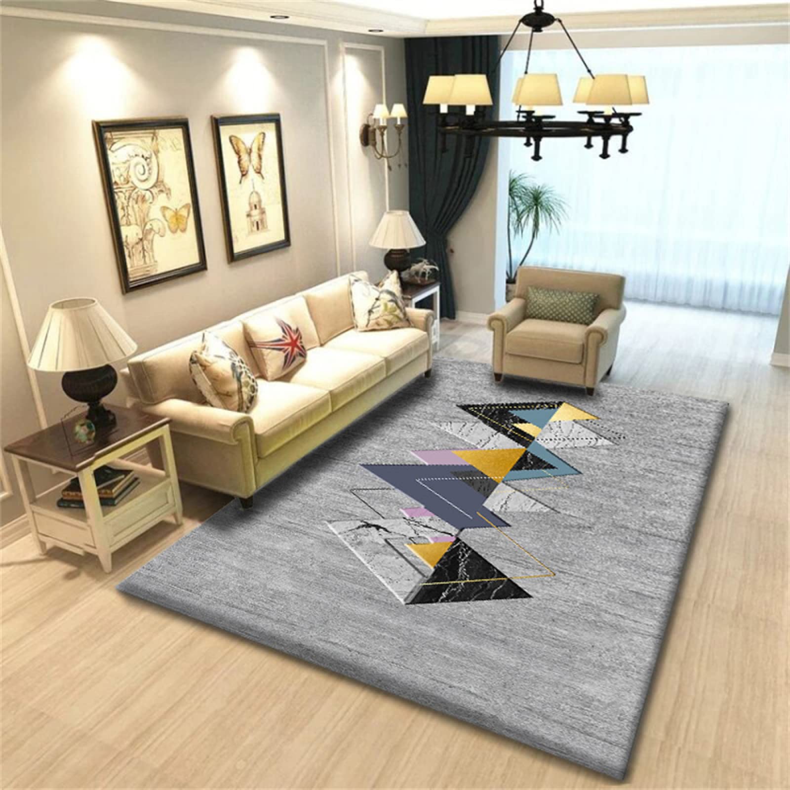 Tapis poil ras gris facile à nettoyer pour propriétaires de chat